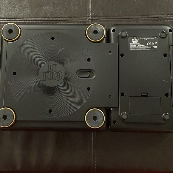 DJ Hero Wireless Turntable Controller - Picture 5 of 5